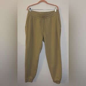 Lululemon Scuba HR High-Rise Joggers in Trench, Tan Fleece Sweatpants, Size 12